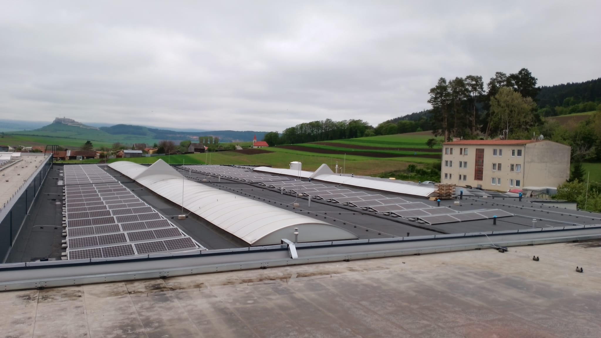 Baldovce - celý areál - fotovoltická elektráreň