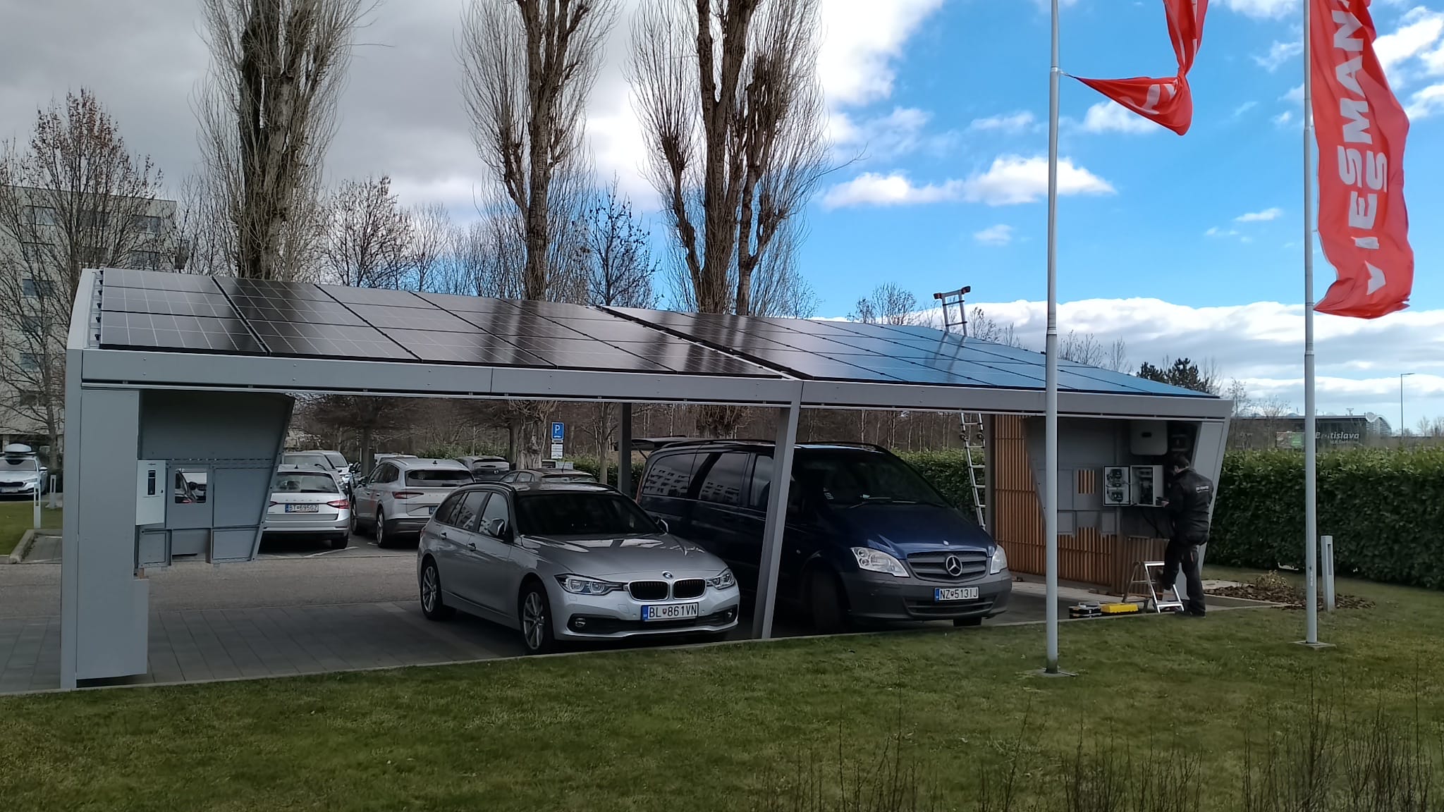 Carport Bratislava - fotovoltická elektráreň